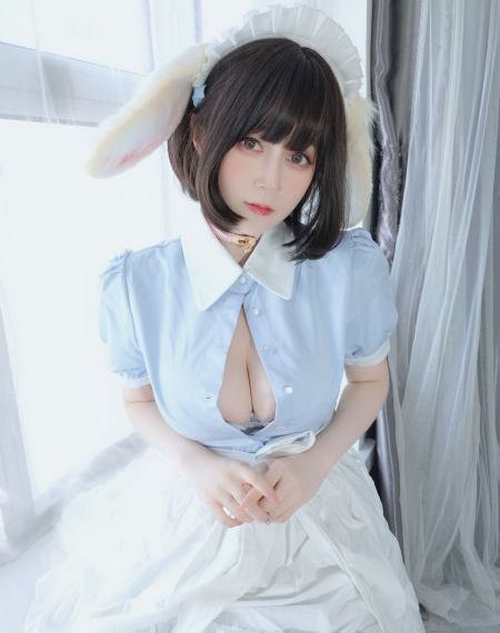 年轻的老师2伦理_未删减完整版