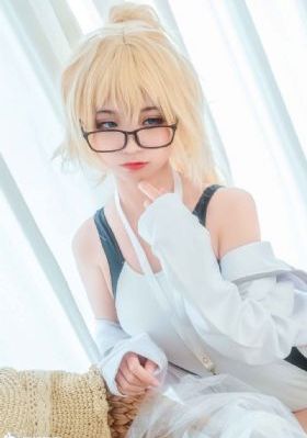 年轻漂亮的阿姨_未删减完整版