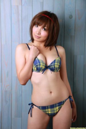 年轻老师6大胸女教师_720高清免费观看